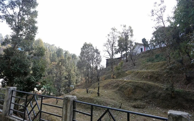 OYO Home 12326 Penthouse 2BHK