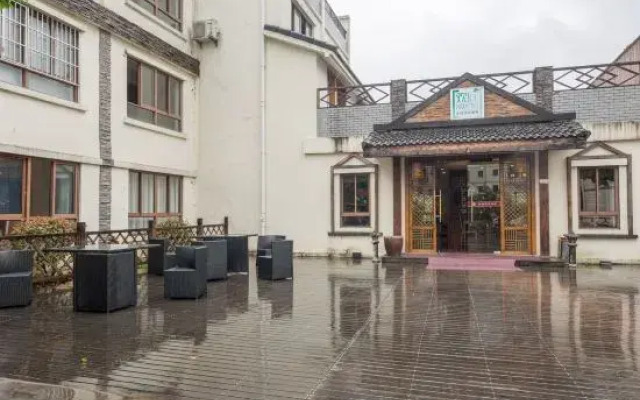 Huanting· Shanshuitongli Hotel
