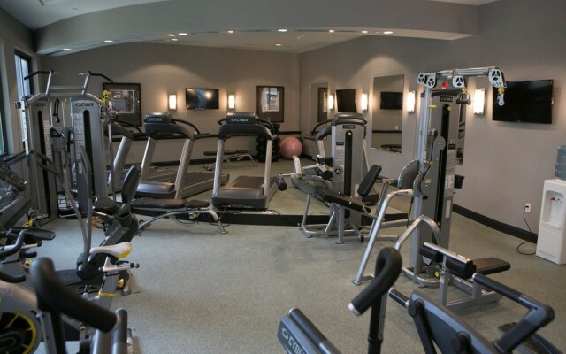 Global Luxury Suites in White Plains