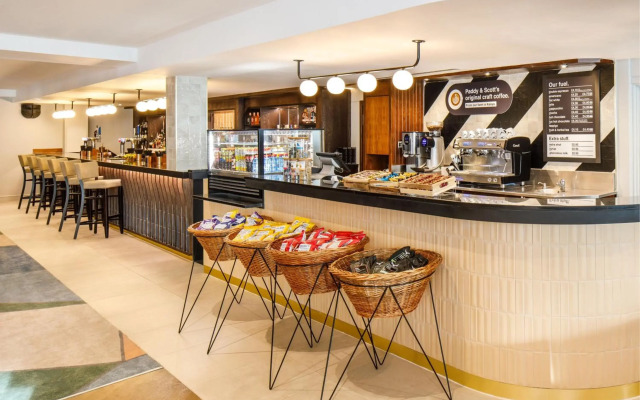 Delta Hotels by Marriott Warwick