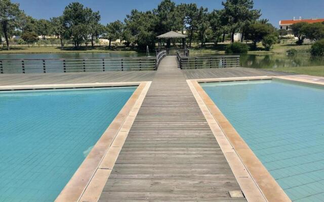 Private Lake Condo Apartment - Tróia