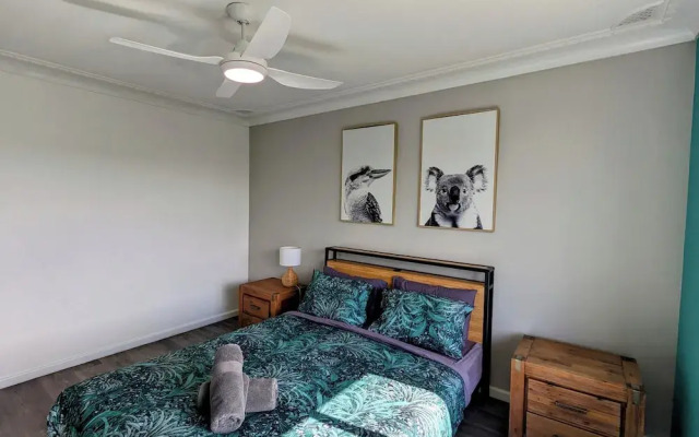 Ozzie Pozzie Backpackers