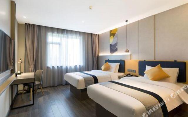 Homeinn Selected Hotel (Weifang Beigong East Street Wanda Plaza)