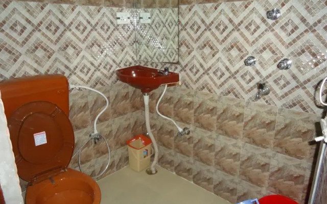 Kanha Paying Guest House