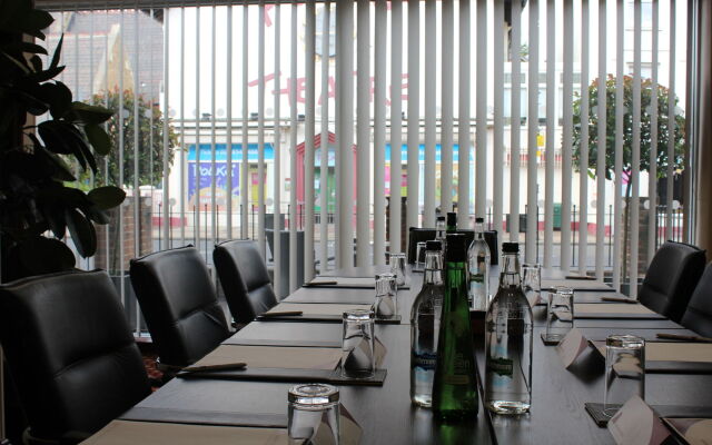 Antoinette Hotel Wimbledon