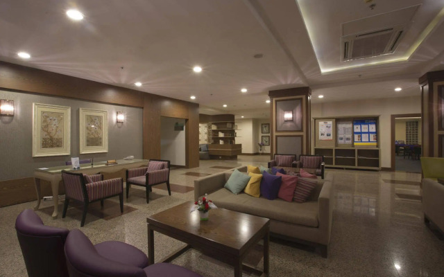 Insula Resort & Spa