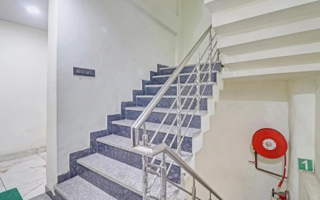 OYO Townhouse 751 Jps Hotel And Banquet