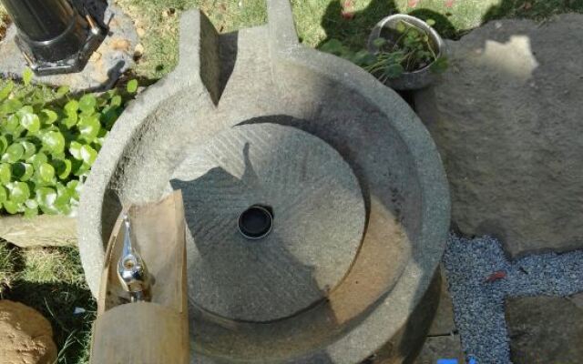 Wuyuan Fangzi Tea Homestay (Wuyuan High-speed Railway Station Xiangao Ancient City Branch)