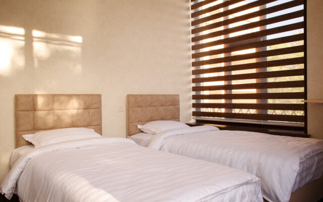 Friday Hotel