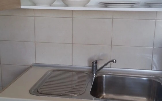 Ria's Deluxe Apartments