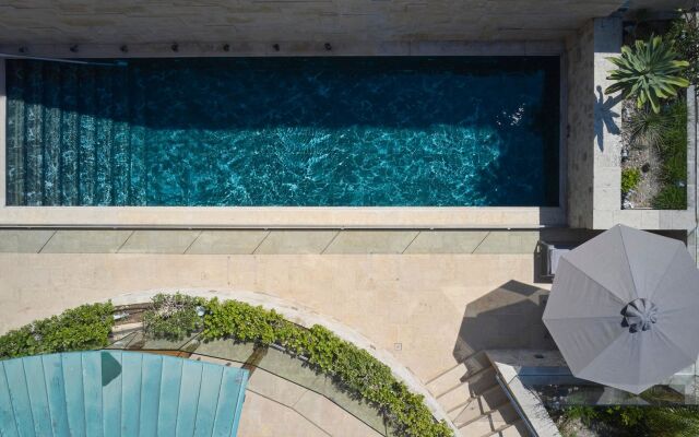 Bellevue On The Beach Suites