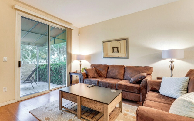 Golf Course Views! Relaxing & Convenient Mesa Unit