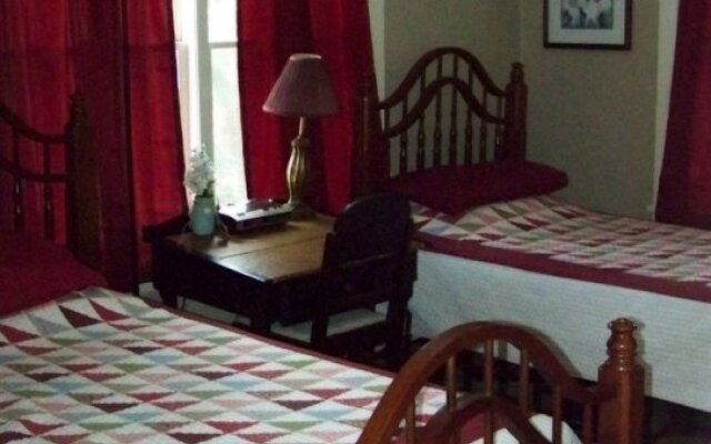 Crystal Cove Bed and Breakfast