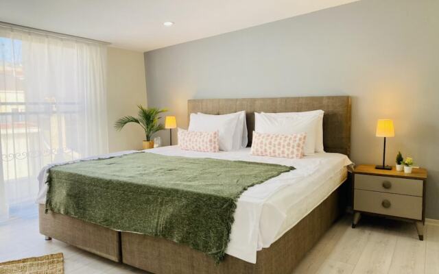 Missafir Exquisite Flat With Terrace in Nisantasi