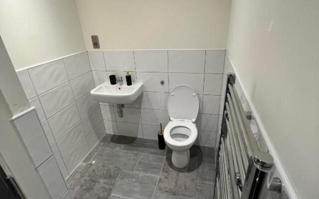 Luxury Newly Decorated 2 Bedroom Duplex