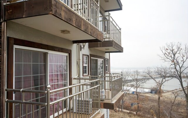 Ganghwa Donggeom Pension