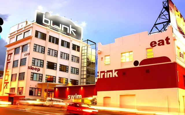 Bunk Backpackers