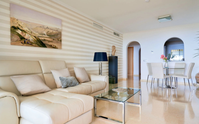 Block 3, Gate 2, 1 In Málaga