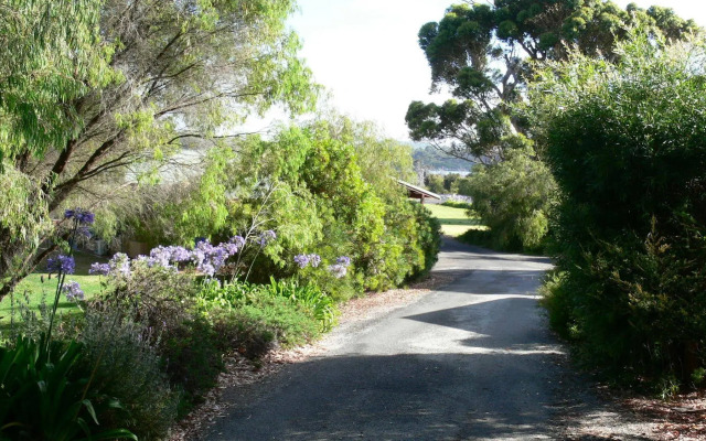 Spring Bay Villas