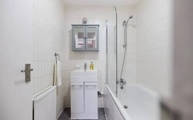 The West Hampstead Base - Central 2bdr Apartment