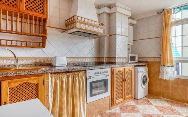 Elegant Holiday Home in Málaga near Sea