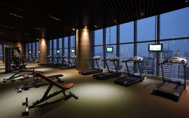 Grand Madison Qingdao Harbour-view Central(Former Qingdao Farglory Hotel)