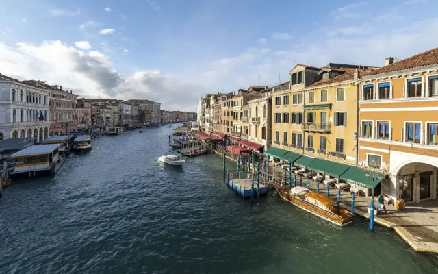 Rialto Grand Canal by Wonderful Italy