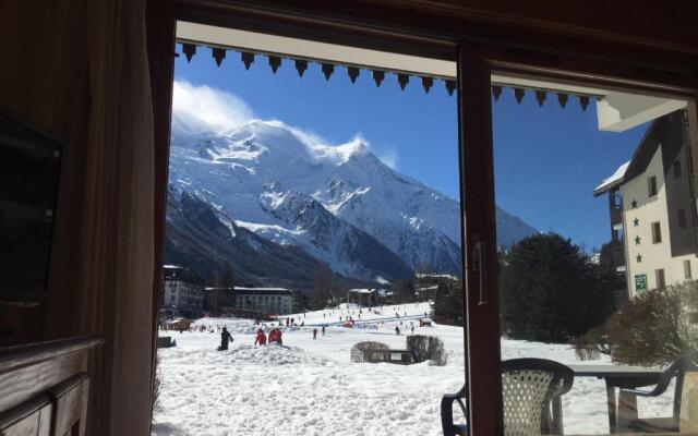 Front Ski Slope Chamonix Apartment