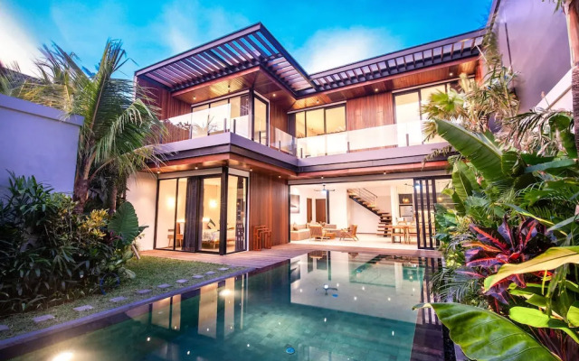 Elegant 5BR Villa Beach at 200m Canggu