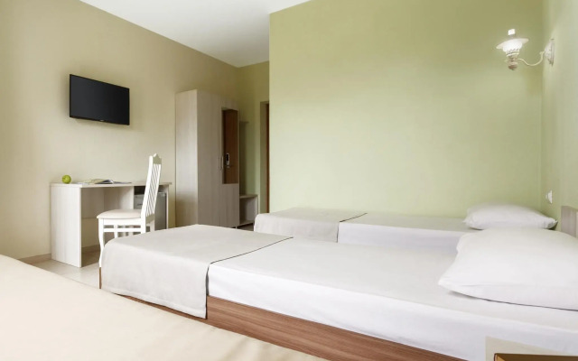 Calypso Hotel