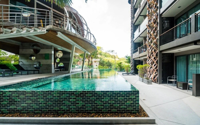 Et420 - Pool View Patong Studio With Pool and Shuttle to Beach