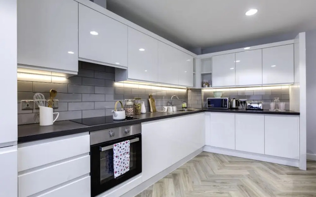 Eyre Square Galway Central Self Catering