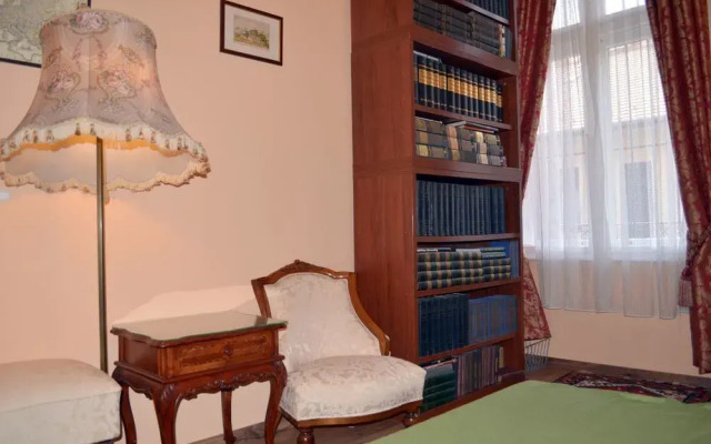 Central Market Apartment