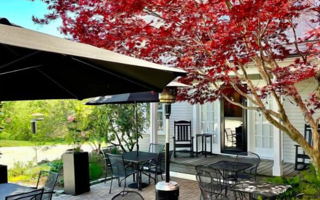 The Inn at English Meadows