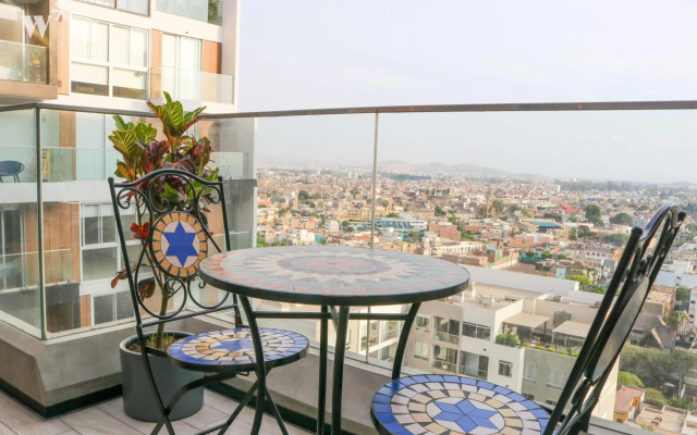 Monochromatic 1BR in Lovely Barranco