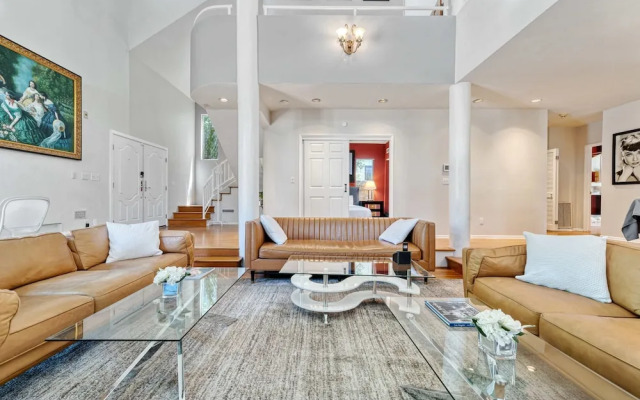 NEW - 1 Location-family-5br-yard-gym-parking