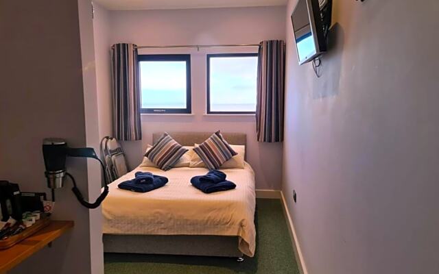 No 8 Ocean Cabins - Saundersfoot Harbour - Saundersfoot