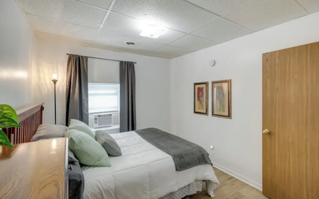 Bright Yankton Apartment Near Meridian Bridge