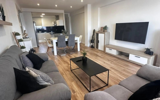 Apartamento con piscina en el centro de Sanxenxo