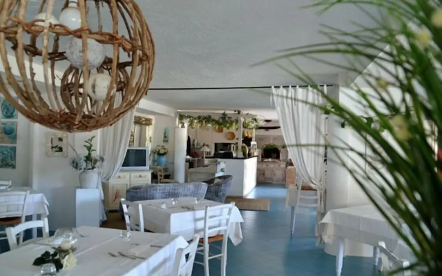 Rena Bianca Cugnana Verde Residence