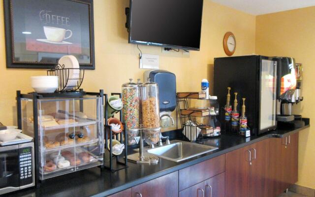 Super 8 by Wyndham Chisago City