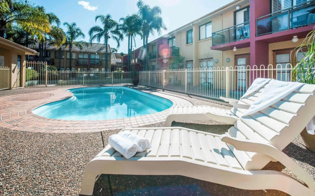Ramada Hotel & Suites Sydney Cabramatta