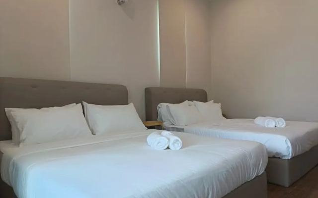 myRoom at 11 J Adams