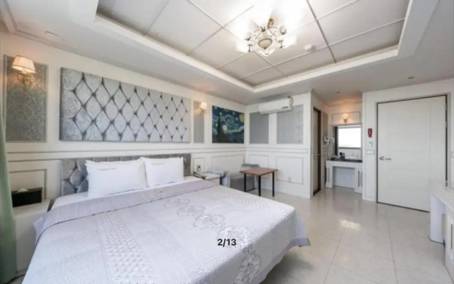 Yeosu Beach Hotel