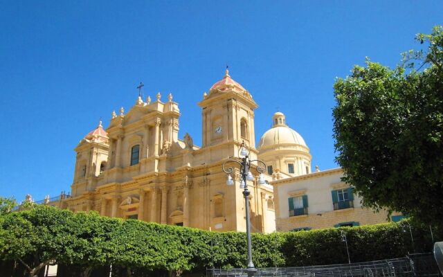 Cottage in Sicily With Private Garden & BBQ