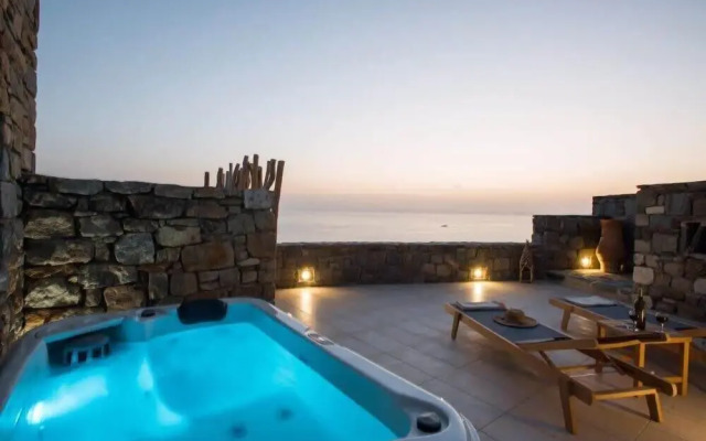Romantic Mykonian Oasis Suite w Jacuzzi