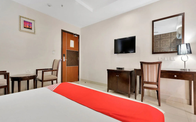 Capital O 12384 Hotel Rudra Grand
