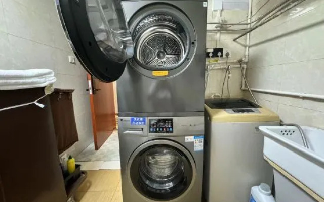 Youth Hotel (Beijing Temple of Heaven West Gate)