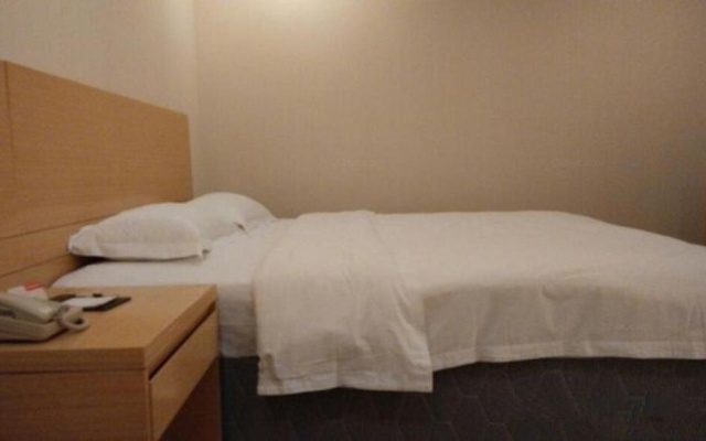 Wuzhan Business Hotel – Guest Rooms – Wuhan