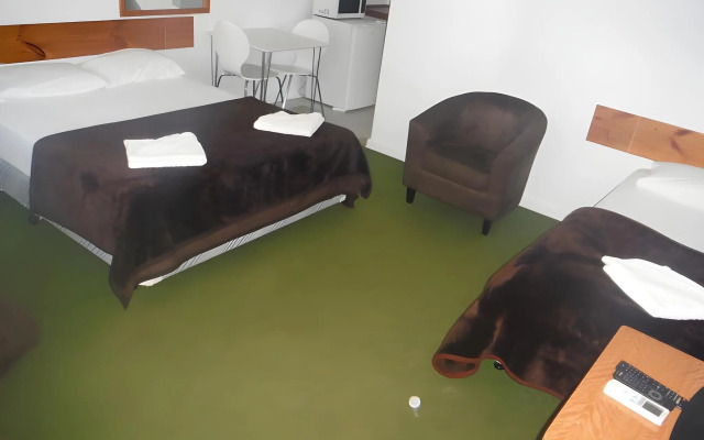 Restawile Motel